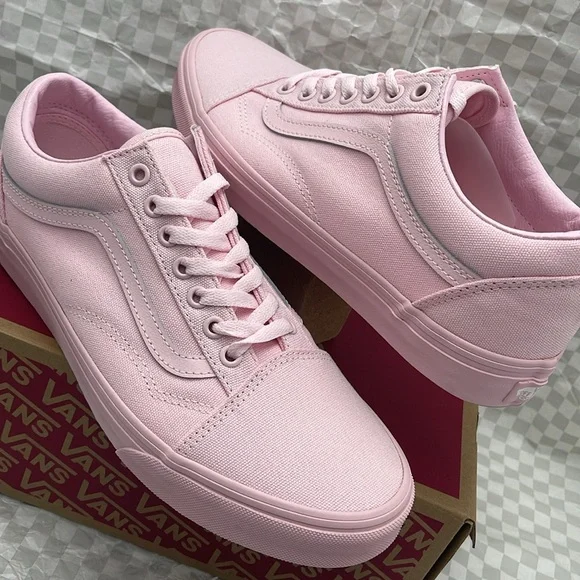 Vans Men's Pink Sneakers Classic Design Old Skool
Pastel Mono Pink
VN000CT8PNK - Picture 10 of 16